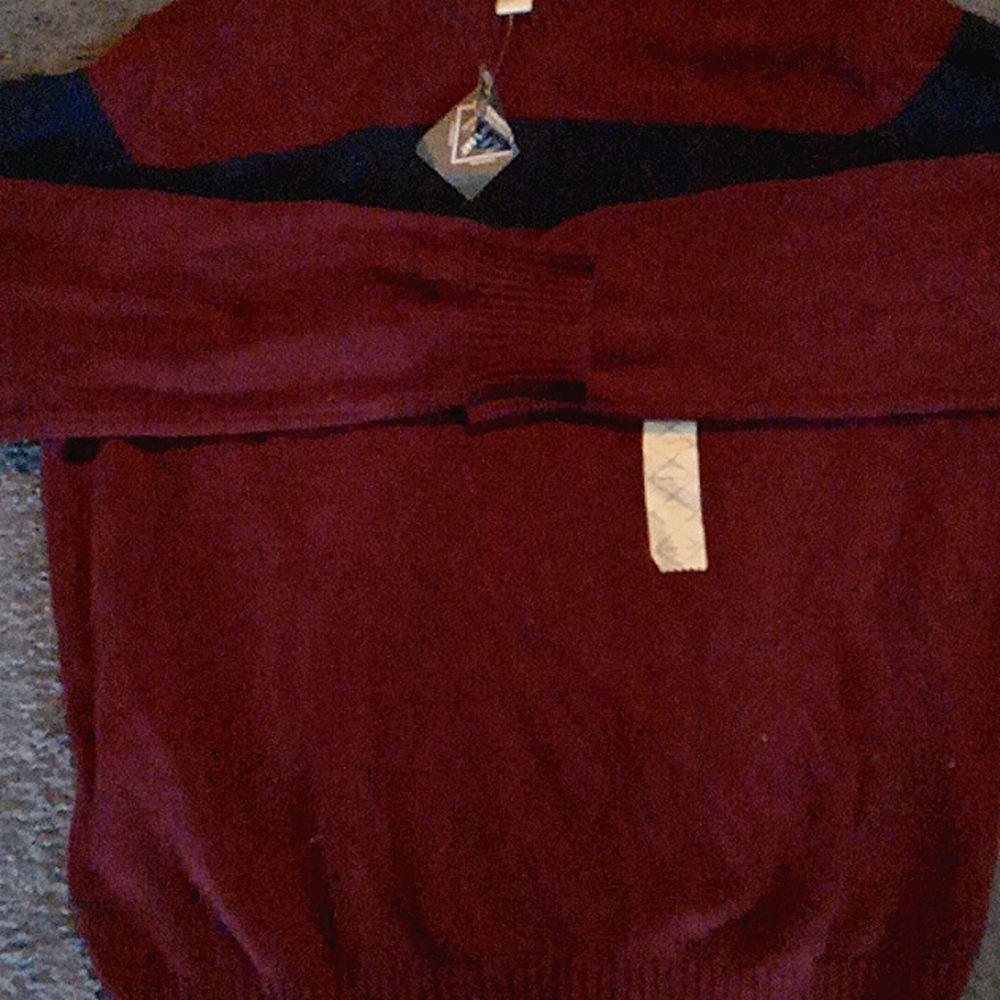 Xl St.Johns Bay sweater NWT